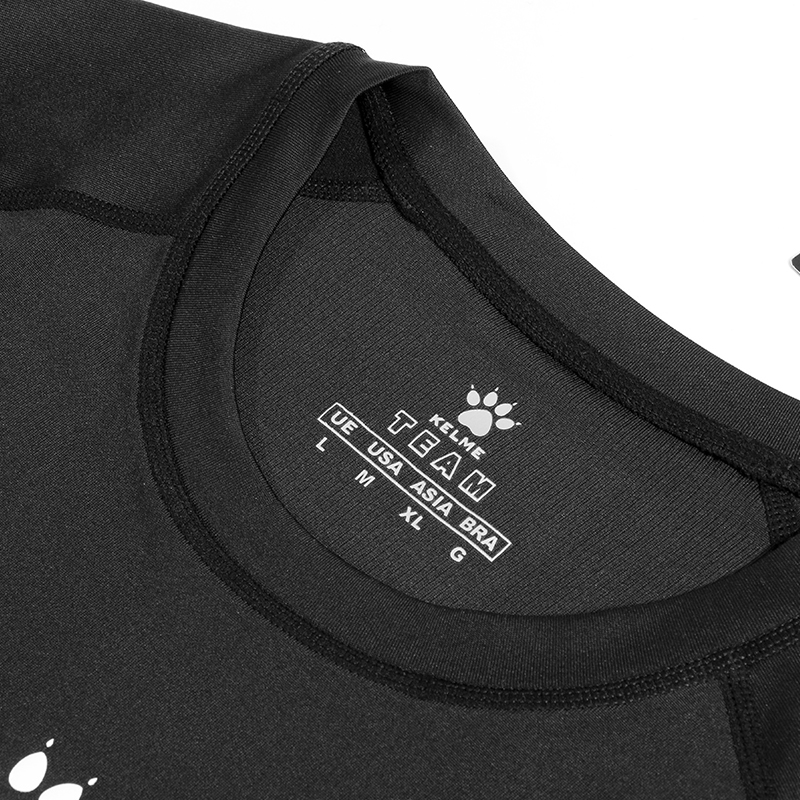 Kelme Men's Outdoor Running T- - огляд і ціна Running Gear Quick Dry