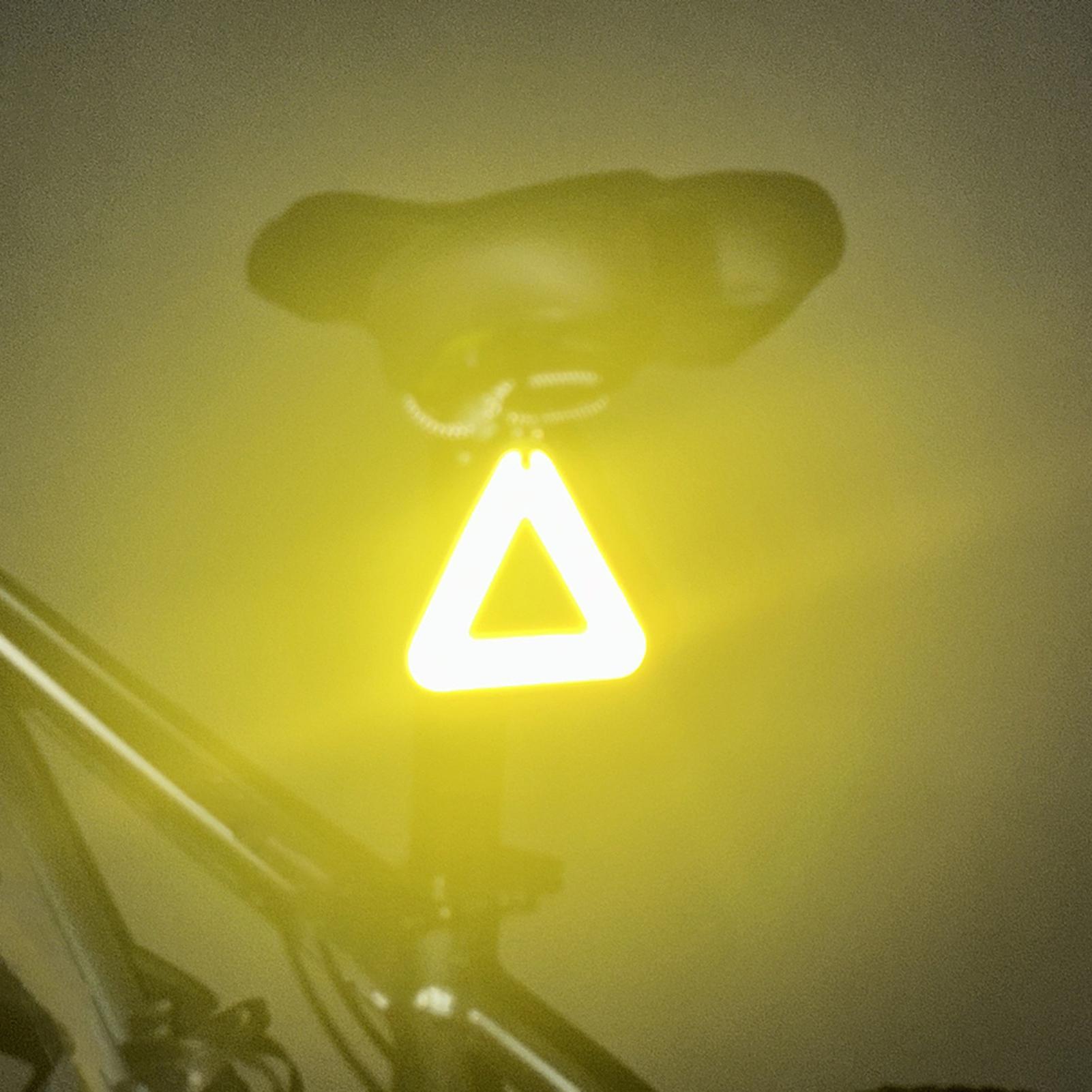 Triangle Reflective Pendants H - огляд і ціна Running Gear For Night